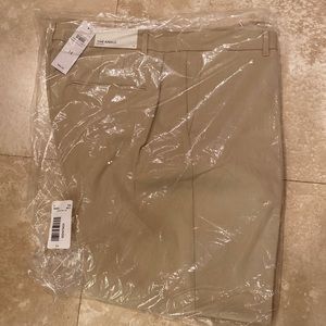 Ann Taylor Ankle Curvy khaki pants NWT
